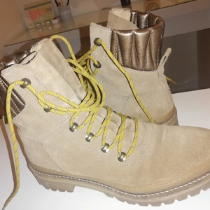 Tommy Hilfiger shoes 41 - Bekväma, använt 1 vinter