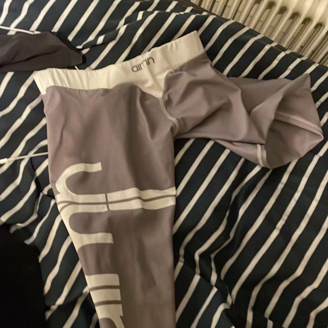 AIMN träningstights grå - 90