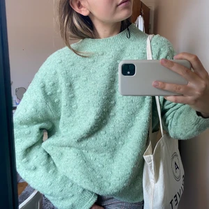 Grön stickad - Grön stickad så fin 180kr❤️ storlek s
