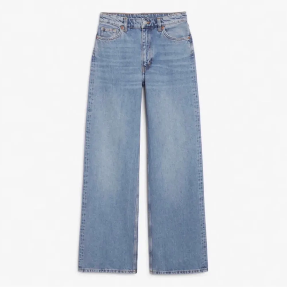 Yoko jeans i storlek 36. säljer pga för små. Skriv för fler bilder!. Jeans & Byxor.