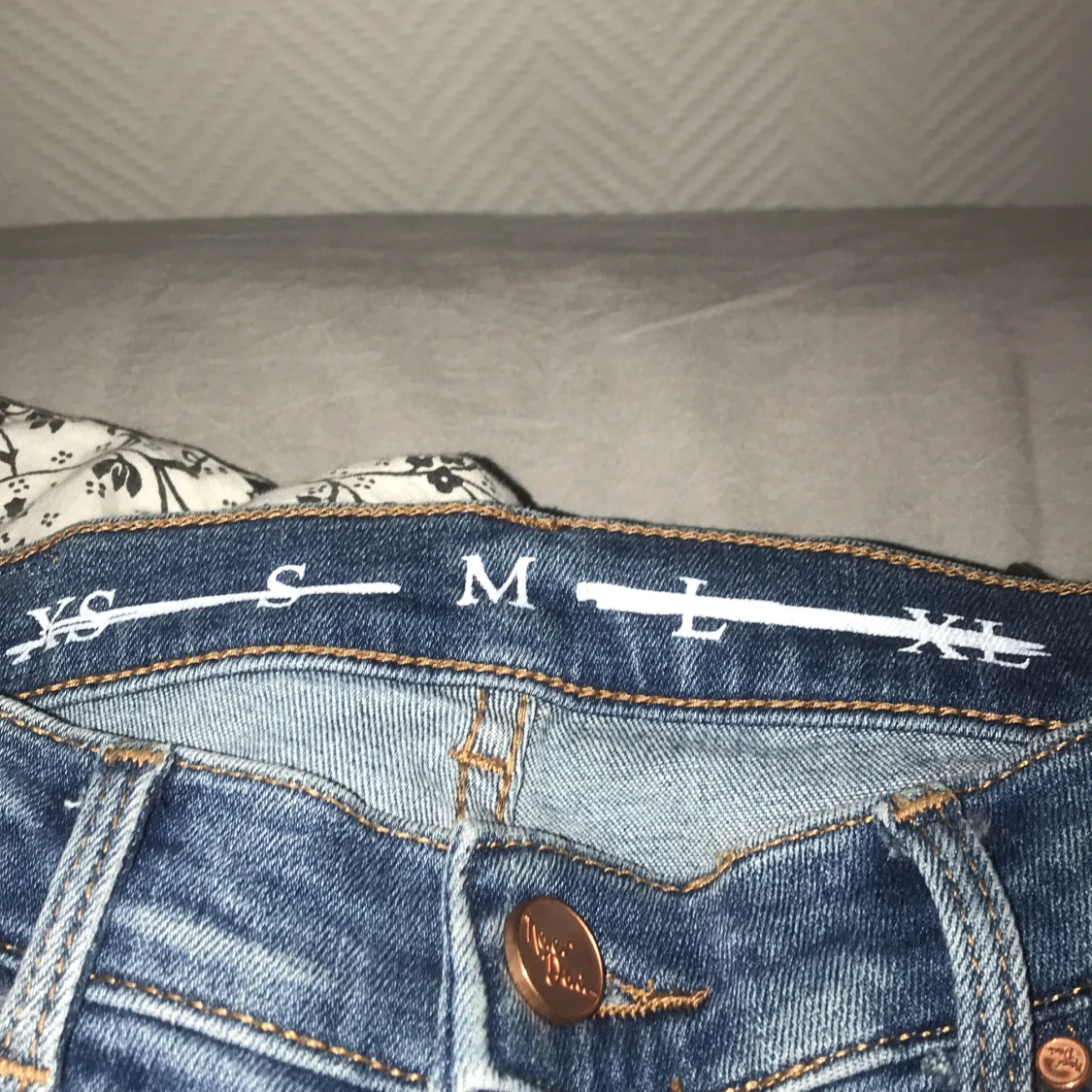 Lågmidjade byxor  - 91