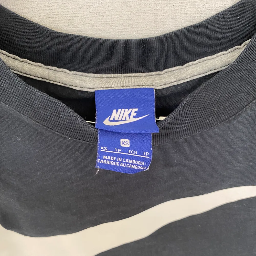T-shirt i bra kvalitet från Nike. Är i storlek XS men passar också S.. T-shirts.