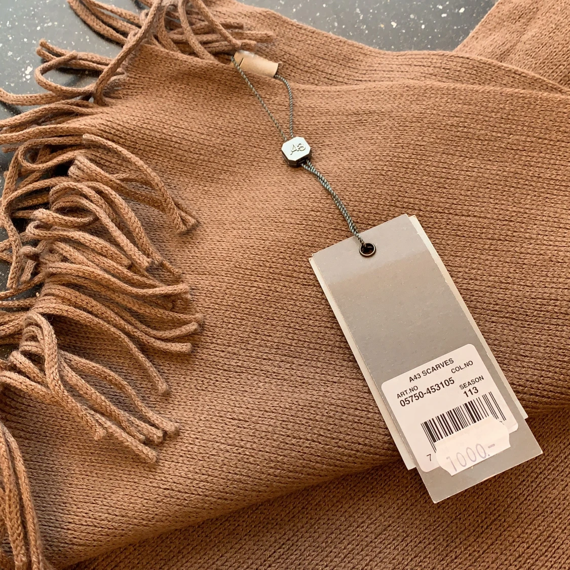 Brun supeeerfin sjal helt ny😍😍 - 90