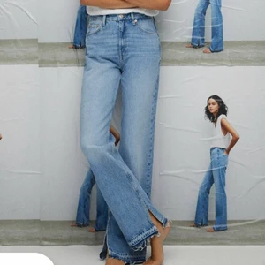 Jeans med slit - Så snygga jeans med slit. Har i både storlek 36 och 34 o de är helt oanvända med prislapp kvar. Glömde nämligen returnera dom. Nypris 400kr/styck. Säljer för 300kr styck💙