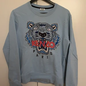 Kenzotröja - Ljusblå kenzotröja, endast använd några gånger.