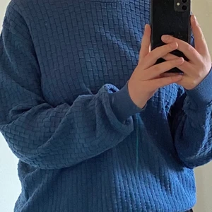 Tröja - Superfin tröja köpt på humana i mycket fint skick❣️ kommer tyvärr inte till användning längre. Köparen står för frakten<33