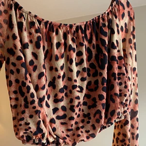 Fin magtröja  - Köparen står för frakt. Budgivning om flera intresserade. Använd en gång 