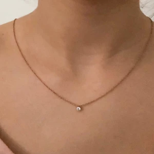 Edblad halsband - fint edblad halsband som har använts endast 2 gånger. Den här modellen finns inte kvar men den kostade 349kr. vid intresse kan jag skicka flera bilder💗