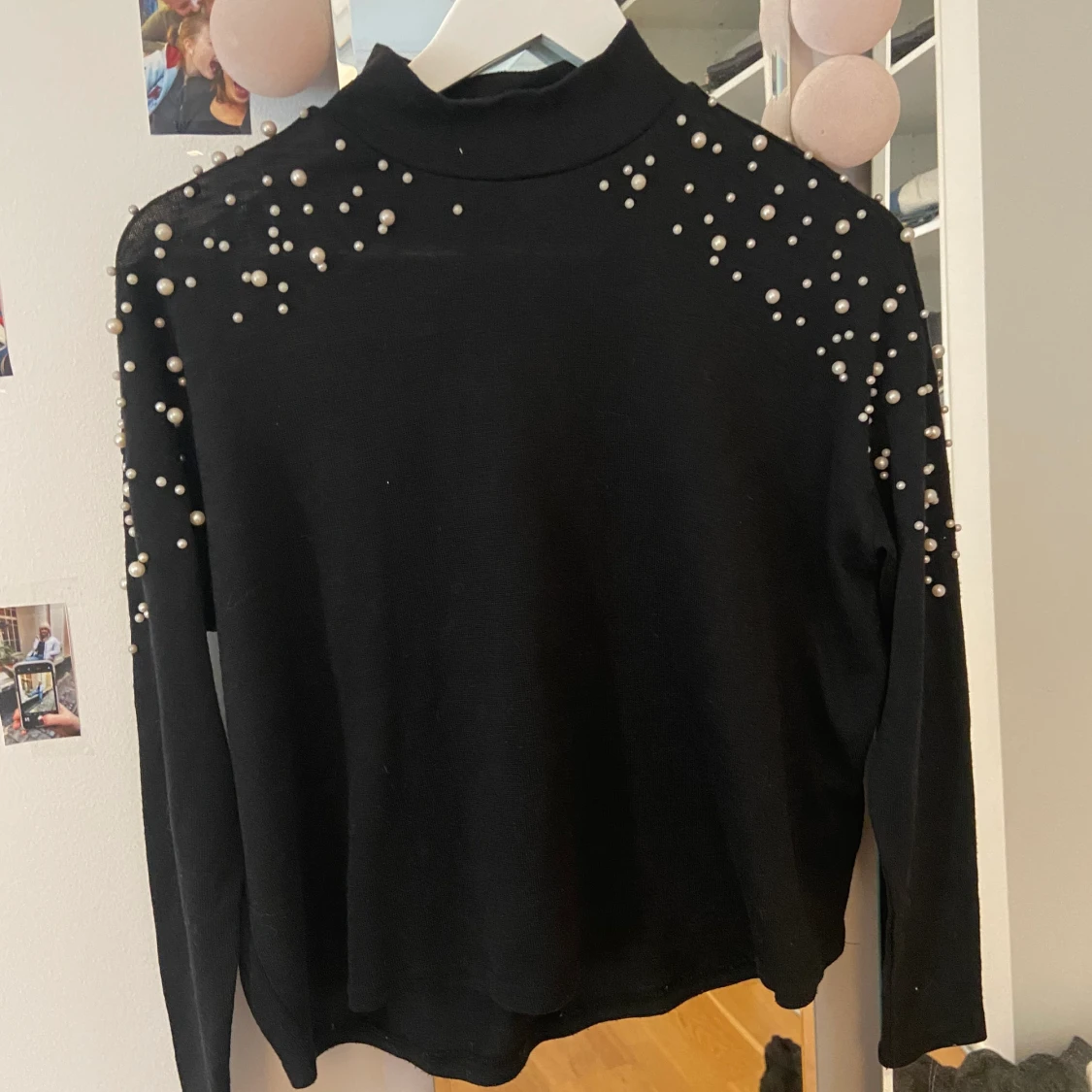 Tröja med pärlor