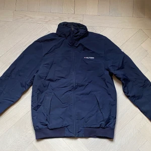 Tommy Hilfiger jacka herr.  - Knappt använd 