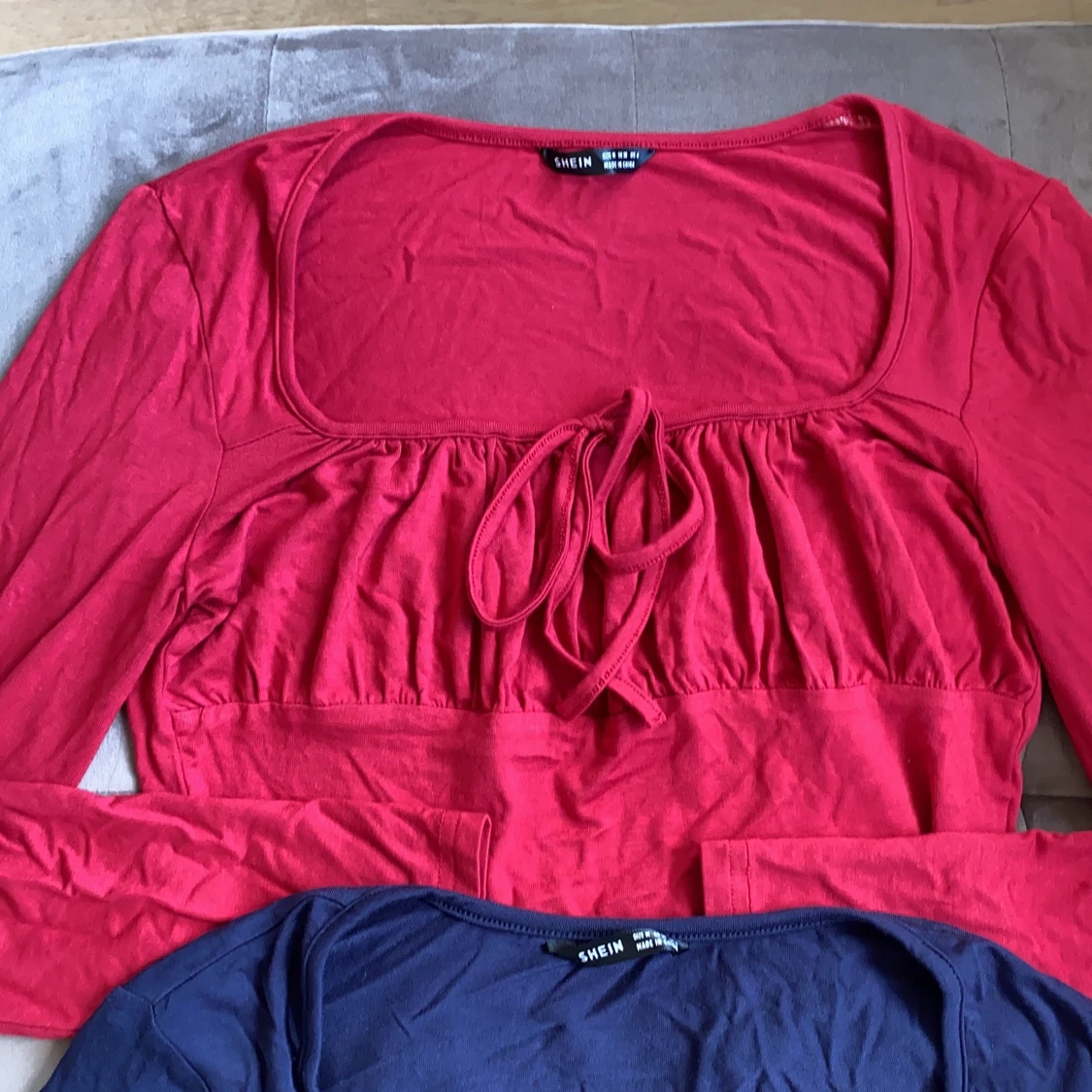 Tröjor från SHEIN 2 För 100kr - 90