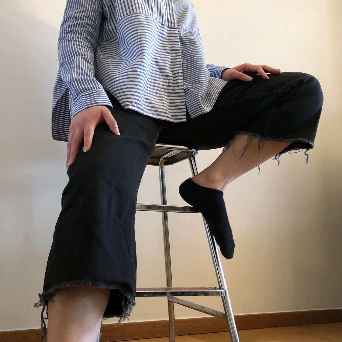 SVARTA KORTA JEANS - 91