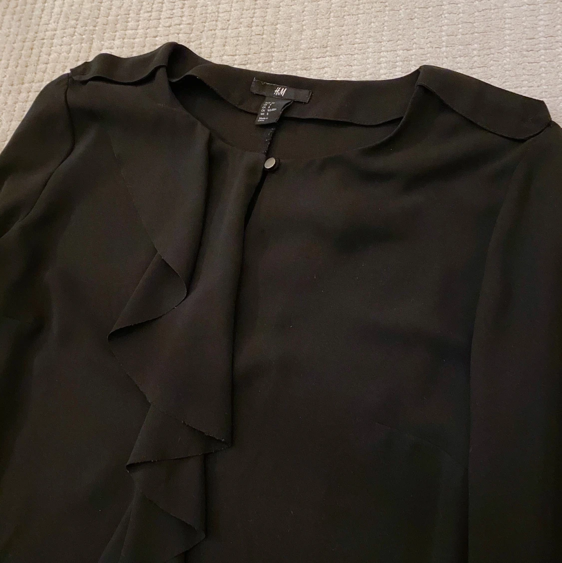 Svart blus HM strl 36 - 90