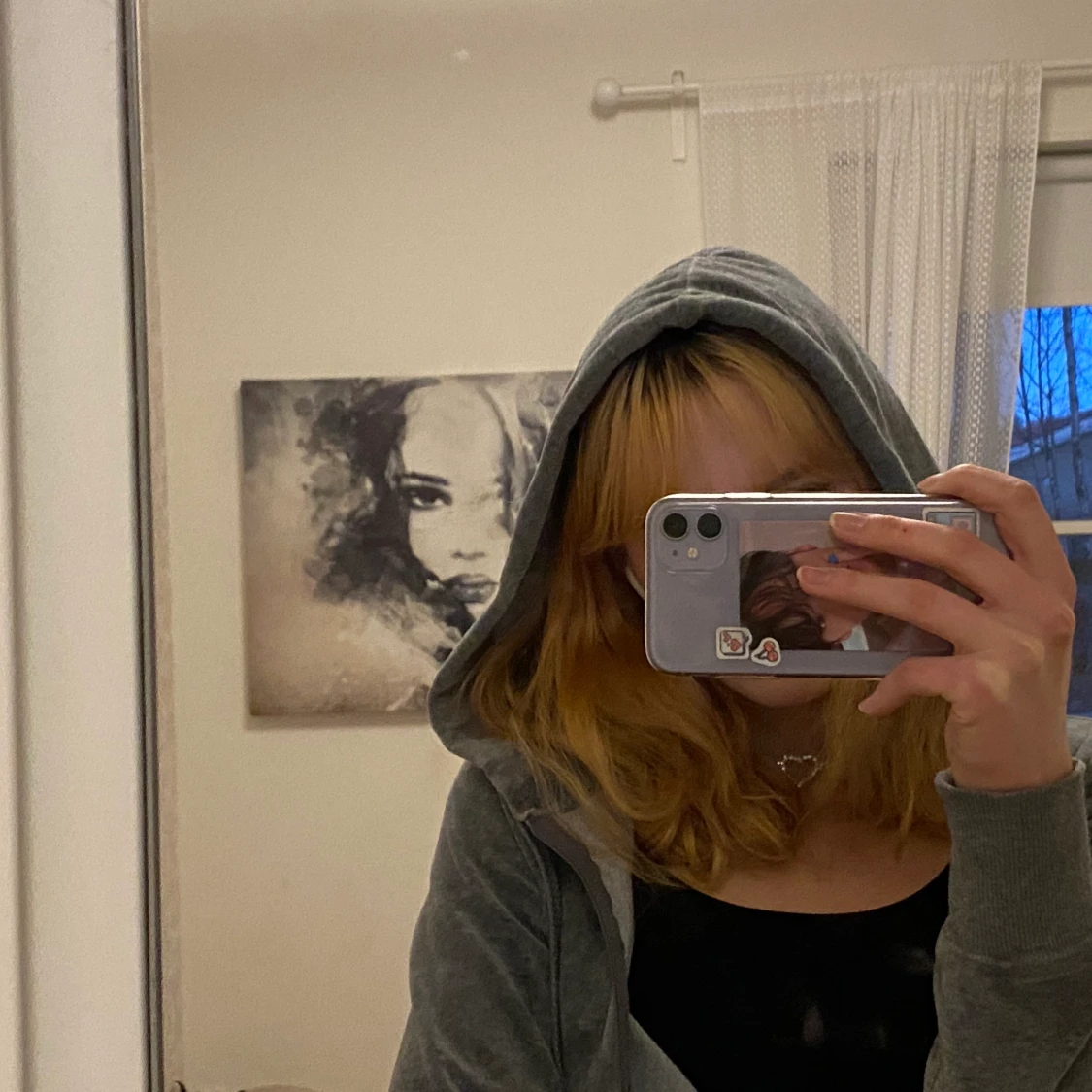 Grå tröja i velour - 91