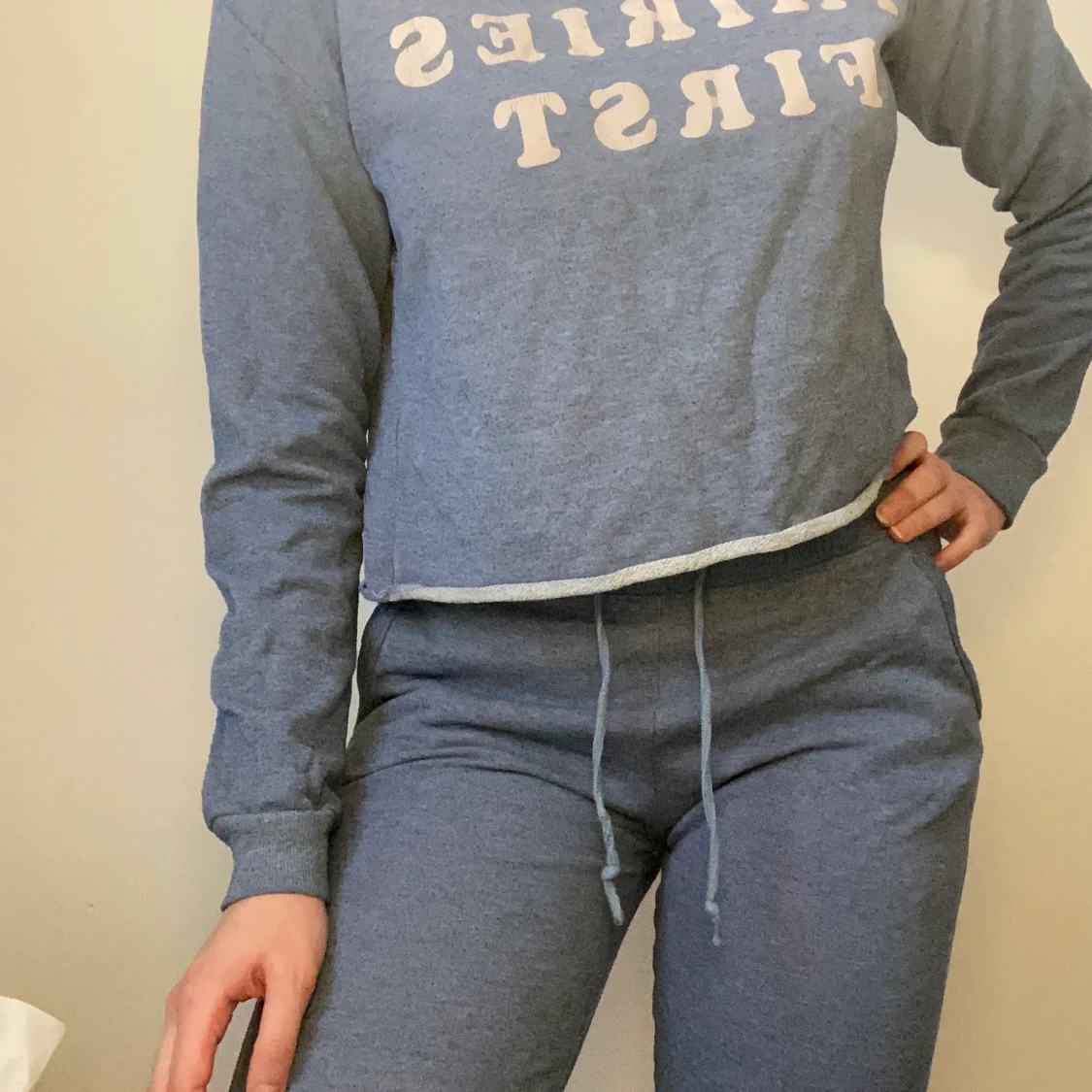 Blå pyjamas sett (GRATIS FRAKT 📦)