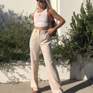 NAKD striped pants - SÅLDA!! Men följ mig för mer 💞 