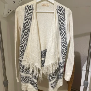 Extremt bekväm och fin kofta - Den är i mycket fint skick