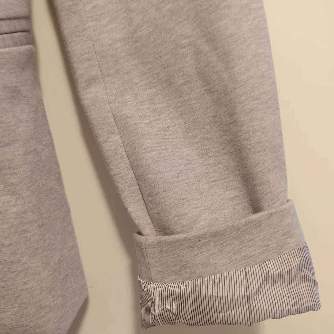 Light grey women's blazer (tight fit 40) - 91