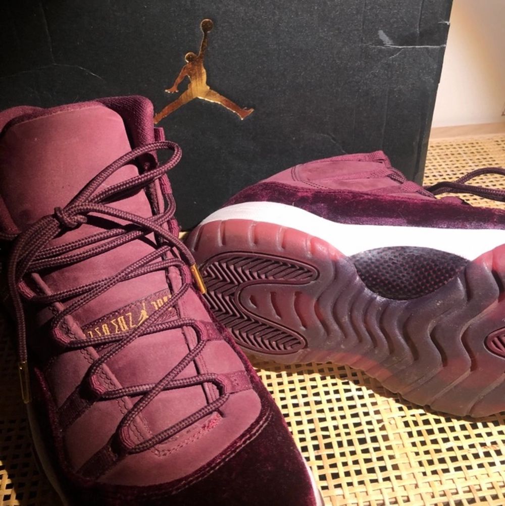 night maroon jordan 11