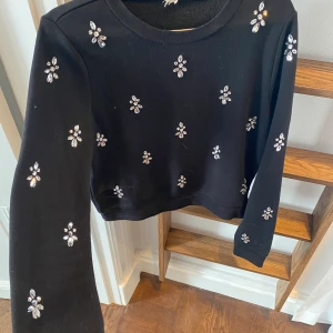 Gullig tröja  - Fin tröja, passar xs-s