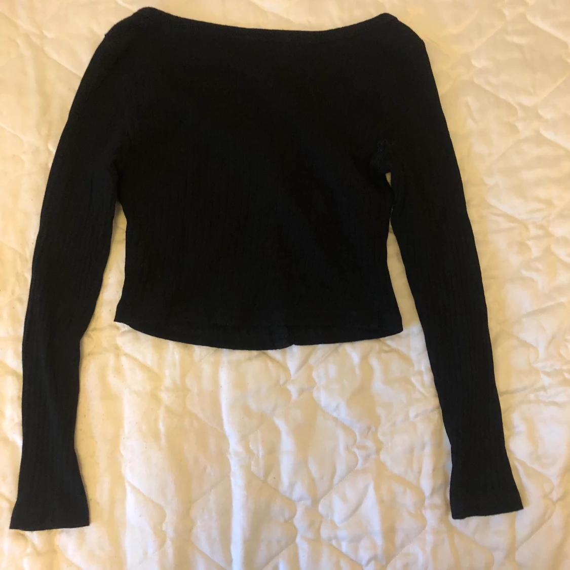 Svart tröja med knappar - 90