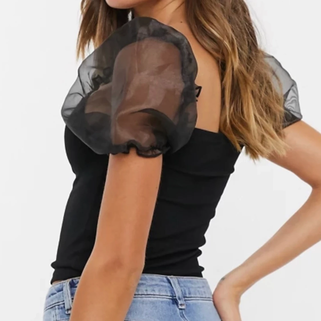 Topp med detaljer - 90