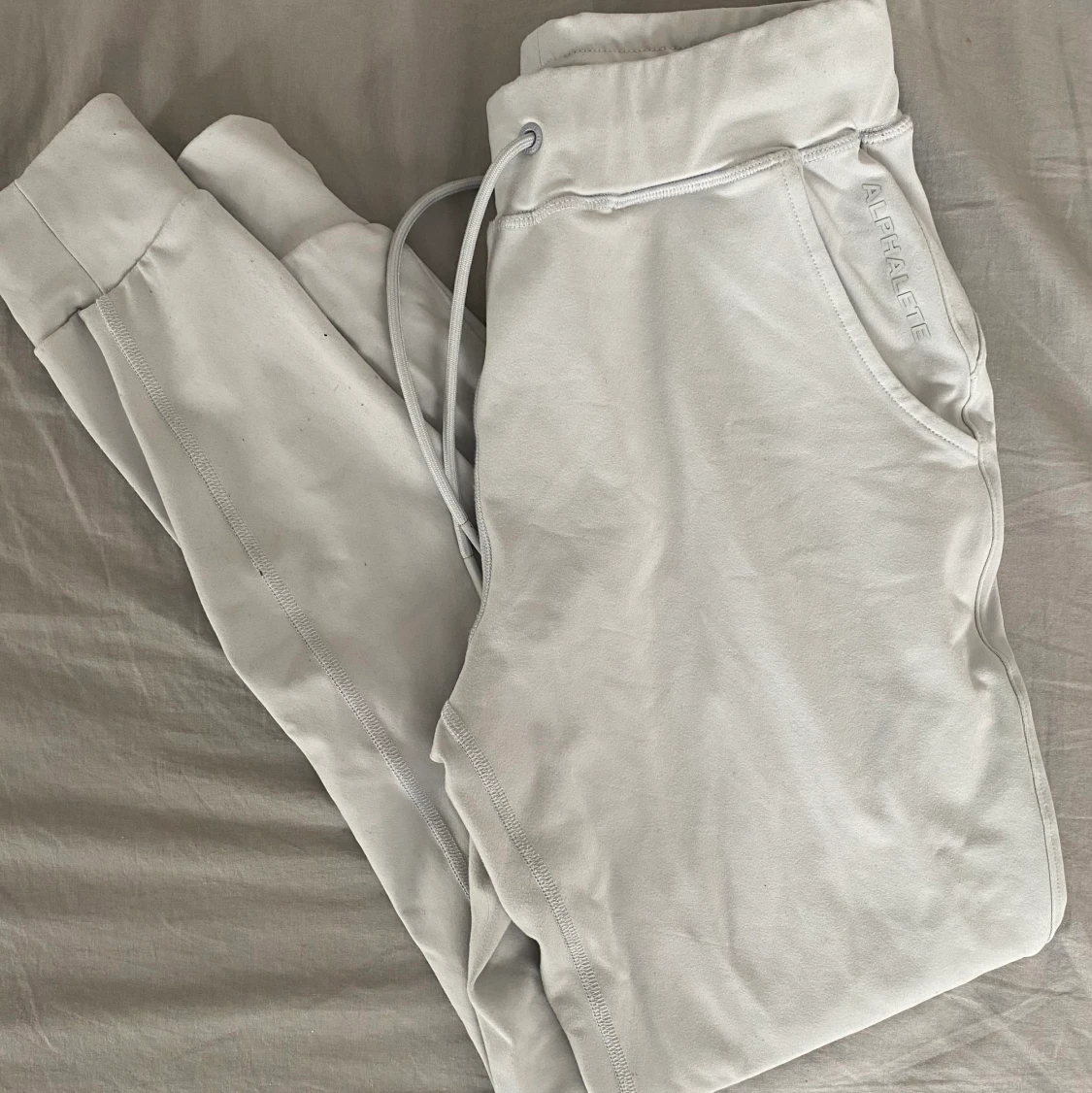 Alphalete mjukisar - 90