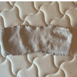 Hollister bikiniöverdel - Köptes här på Plick men är för stor på mig, strl M från hollister. (Lånade bilder av tjejen ja köpte från)