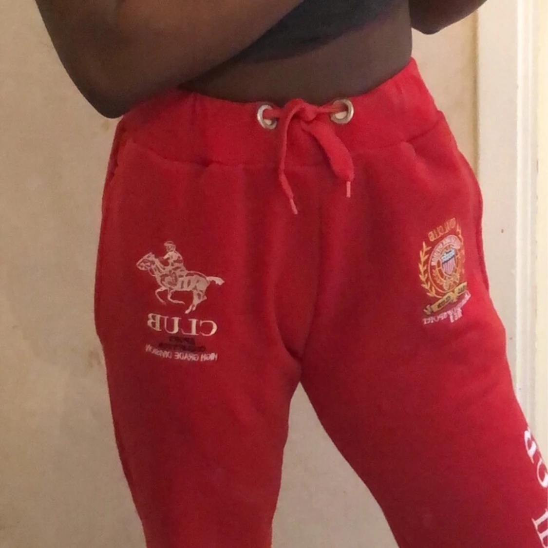 Mysiga röda mjukis byxor!!! Storleken Lđ„°