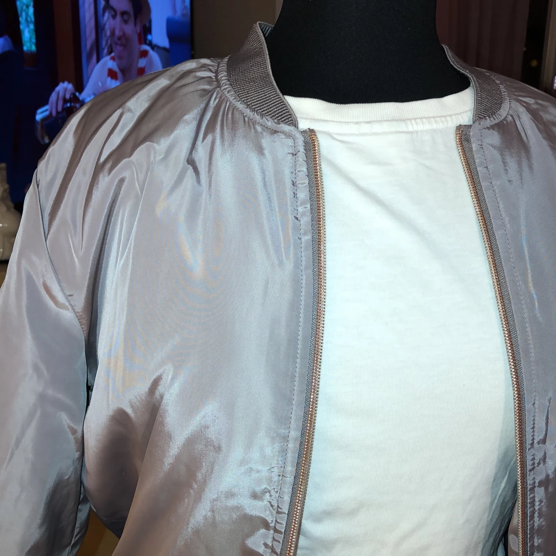 Skitsnygg bomberjacka  - 90