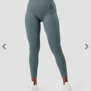 ICANIWILL träningsthigts - Jätte sköna träningsbyxor från icaniwill i storlek S. Jag är 172cm lång och dom sitter perfekt. Skriv dm om du har några frågor🥰