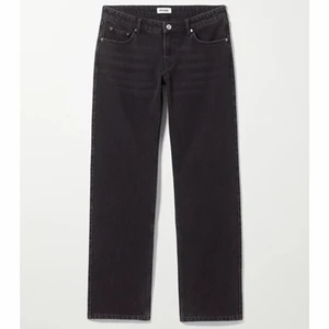 Jeans - Säljer mina svarta arrow jeans från weekday pga. förstora, använda två gånger 