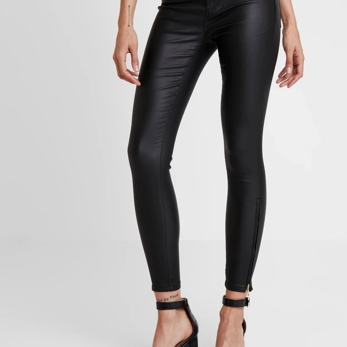 skinnbyxor från only