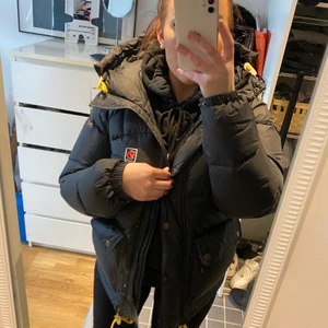 Fjällräven  - Fint skick. Storlek S. Kvitto finns. Nypris 7000