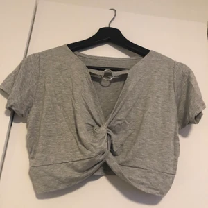 Xs till M - Oanvända, bra skick, kan skicka flera bilder vid privat chatt om du vill,  posta eller mötas upp Andersberg, Gävle