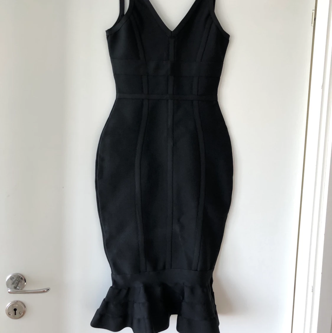 Svart bandageklänning - 90