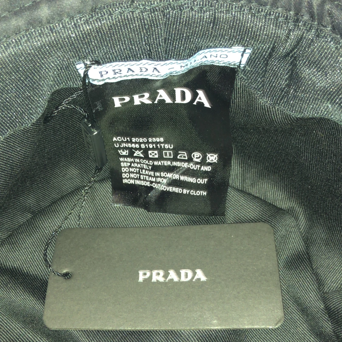 Prada  - 90