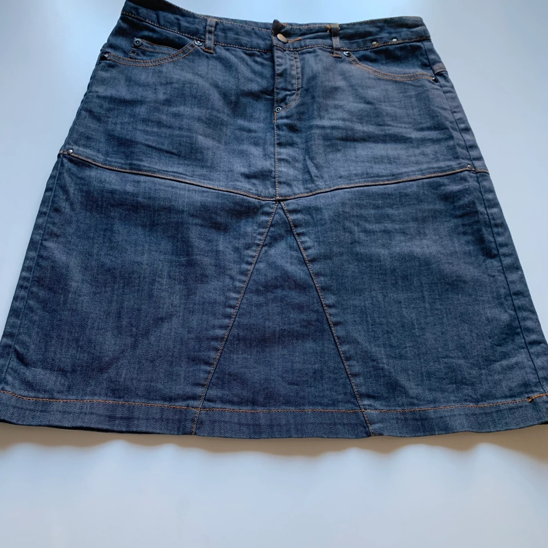 Knälång jeans kjol Vero Moda