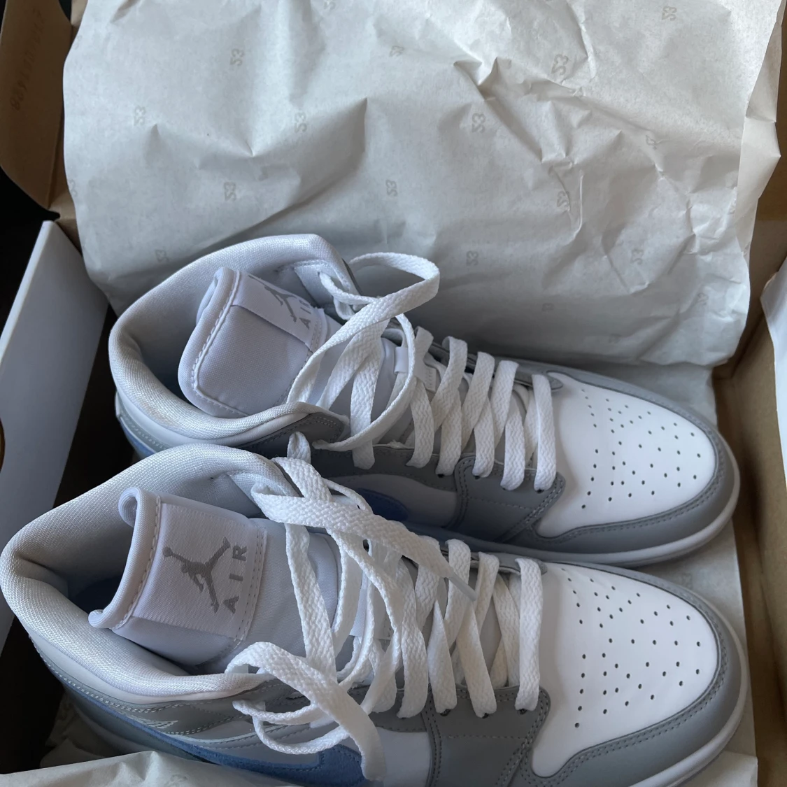 Jordan 1 Mid Grey Blue - 91