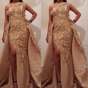 Egen design på festklädning  - Fin fest klänning helt oanvänd 