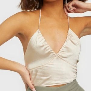 MOTEL topp - OANVÄND MOTEL TOPP, prislapp kvar, säljer pga använder ej, orginalpris:429, säljer:400 (inkl.frakt)