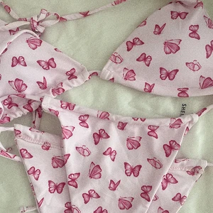 Bikini M  - bikini i storlek M. Endast provad & tvättad. 