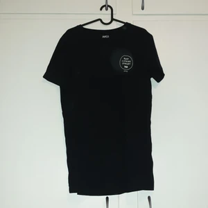 Warp tshirt strS. Svart. - En svart warp tshirt. Aldrig använd.