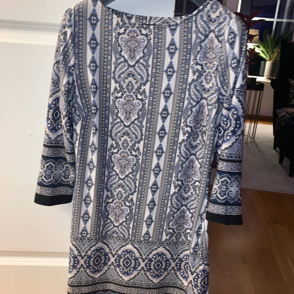 Klänning atmosphere storlek 38