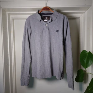 Tröja Timberland - Tunn tröja från Timberland. Använd men hel och utan skavanker🌻