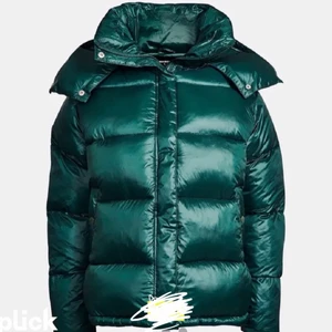 Grön bikbok jacka - SÖKER!!!!!! Denna gröna jacka från bikbok💗💗