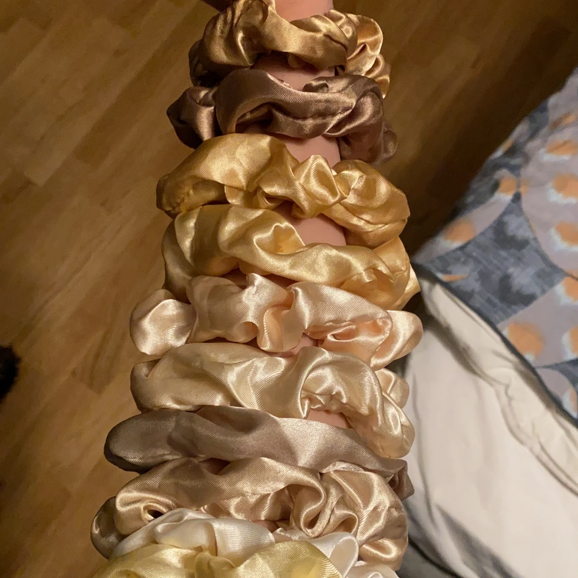 Satin scrunchies - 90