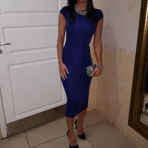 Klänning  - Klänning i mycket gott skick i storlek 34.