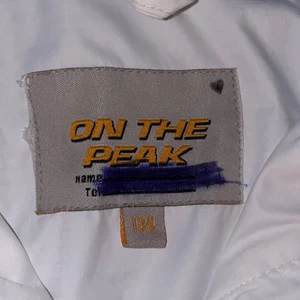 Vindtät jacka  - Passar typ allt den ör vit