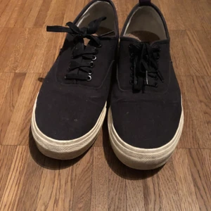 Eytys skor - Storlek 46, funkar med 45 innersula. Köpte för två år sedan men bra skick ändå